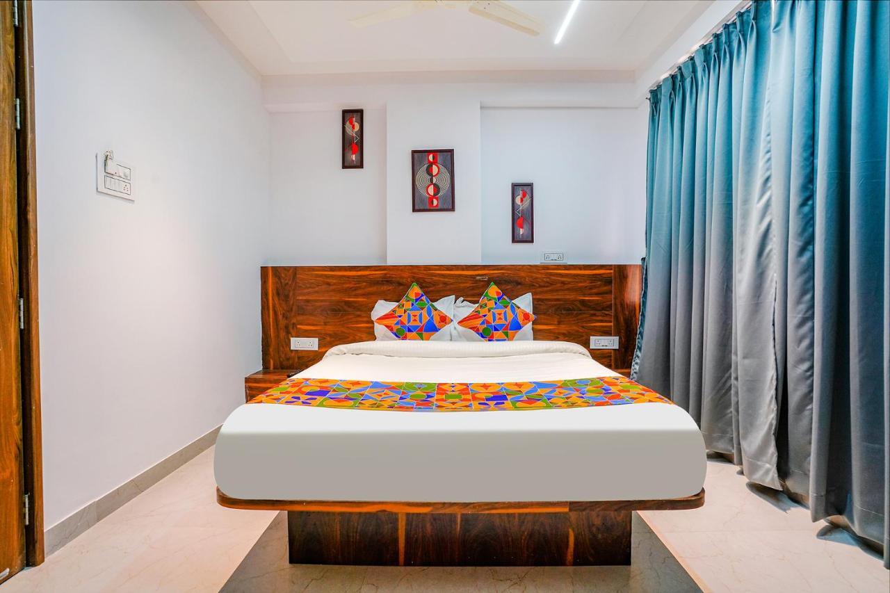 Fabhotel Crystal Inn - Nr Suvarndeep Chowk Pimpri-Chinchwad Kültér fotó