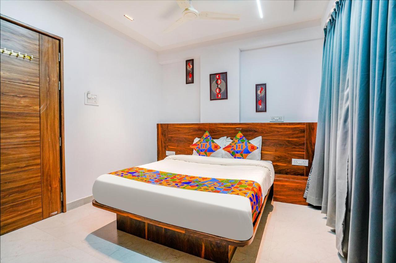 Fabhotel Crystal Inn - Nr Suvarndeep Chowk Pimpri-Chinchwad Kültér fotó